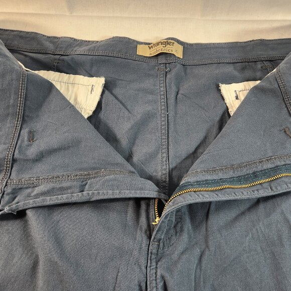 Wrangler Authentics Mens Blue Stretch Cargo Shorts (Actual Sz 51) NWT FREE Ship - Picture 8 of 15